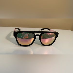 Rose and Black Sunglasses - Blenders Eyewear